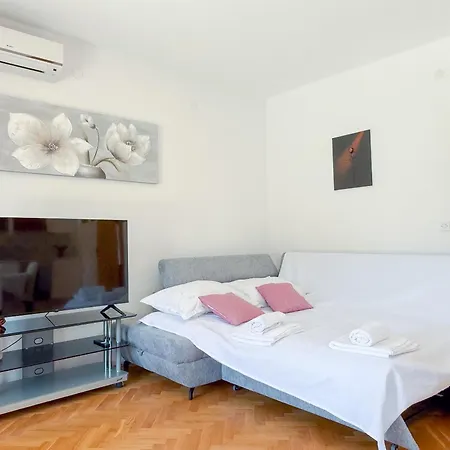 Magic With Sea View Apartman *
